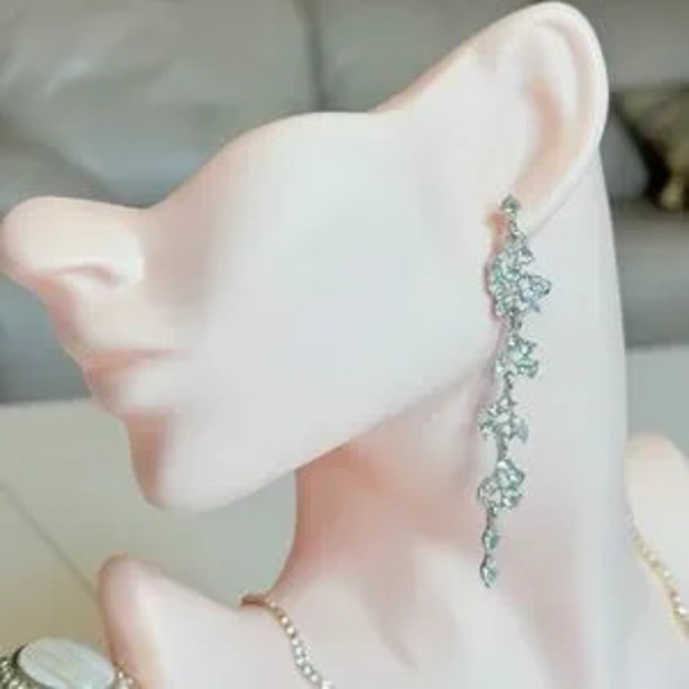 Chic Silver Drop Earrings With Crystals